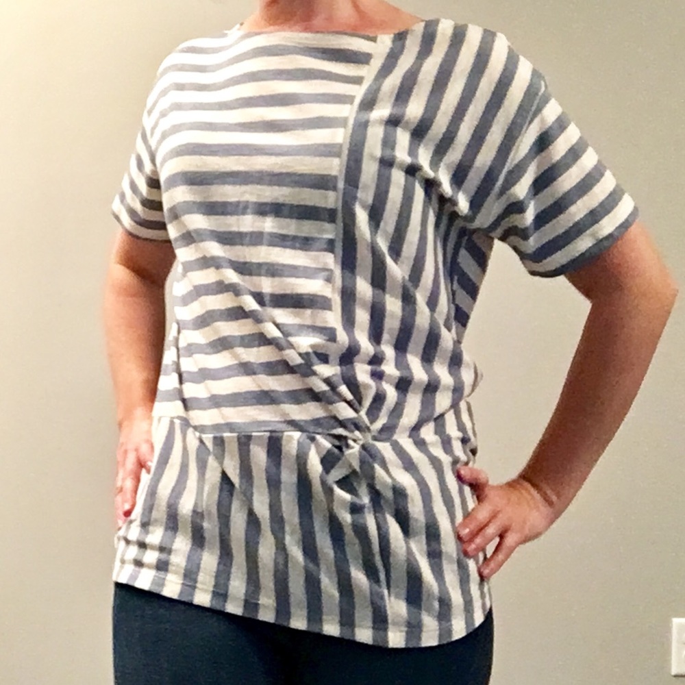 NWT Gap striped twist tee