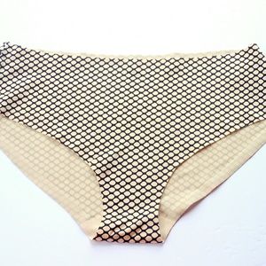 NWT Victoria's Secret No-Show Sexy Hiphugger