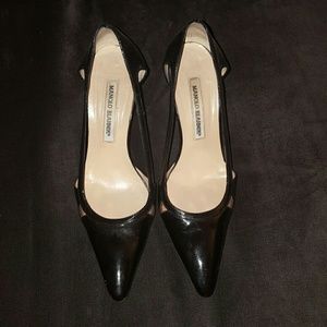 Manonlo Blahnik cut out pumps