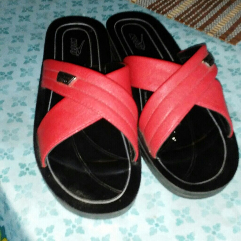 Red & Black Kito Executive Slides from Thailand