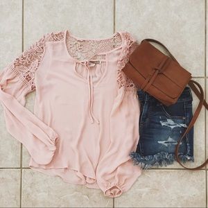 Pretty F21 Top ✨