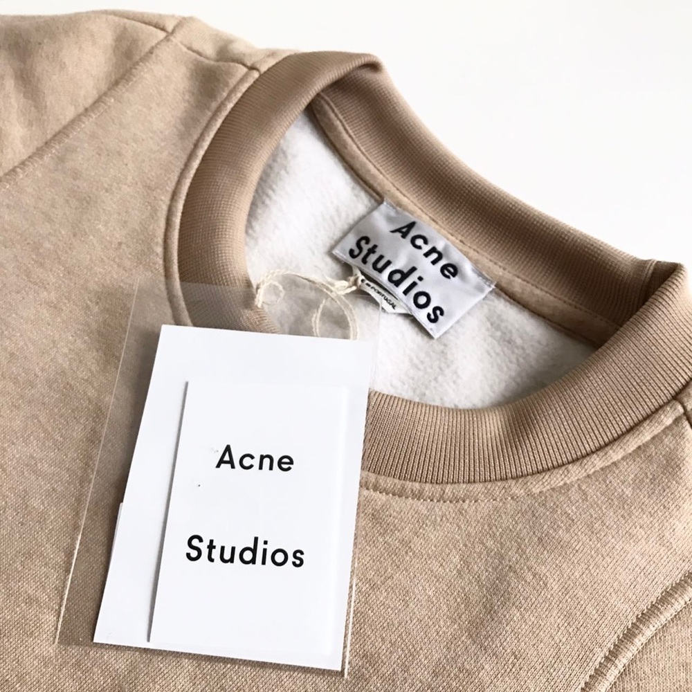 🆕✨Acne Studio Swather✨