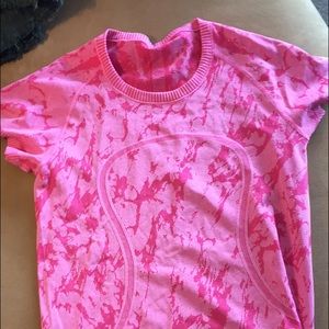 Lulu lemon short sleeve shirt (pink)