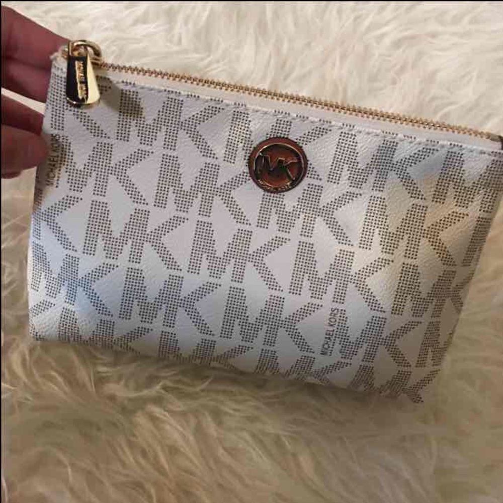 Michael kors makeup bag