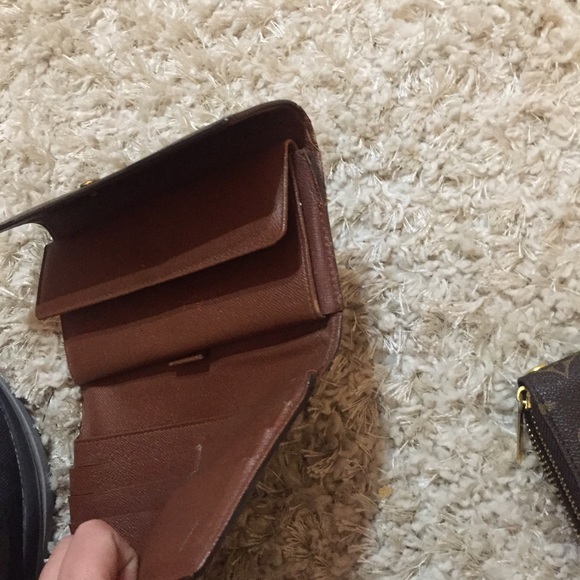 Louis Vuitton wallet 2001 very used authentic - Picture 3 of 3