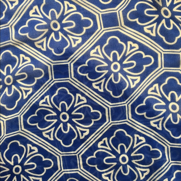 {Scarves} BOGO FREE scarves - Picture 6 of 8