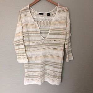 Crocheted sweater- or swim suit coverup