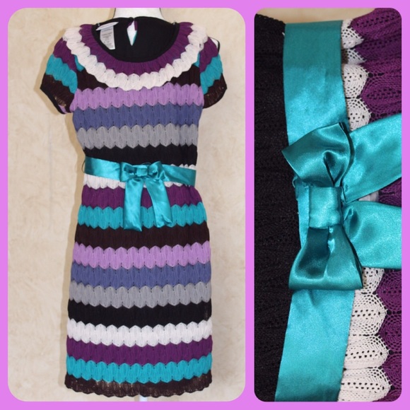 Lovely Crocheted Style Dress - Picture 1 of 3