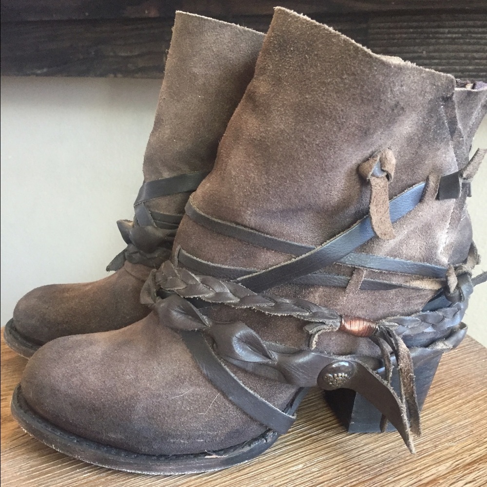 Freebird Cairo booties