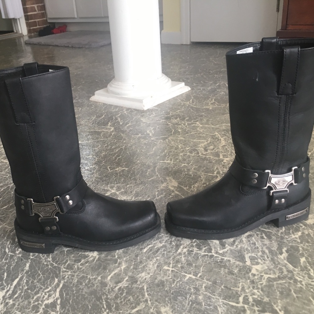 Womens Motorcycle Boots, Size 6.5.  Brand New