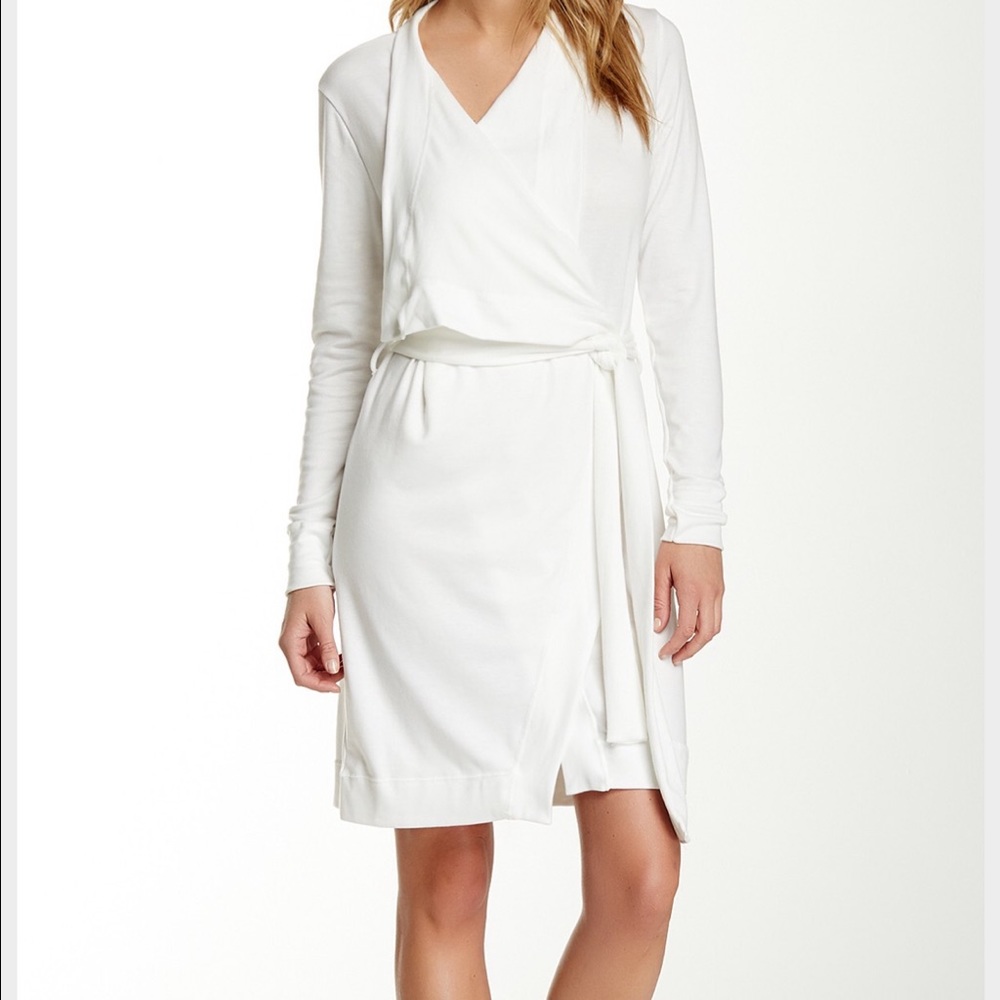 Sale 🌟 Joe's Jeans S White LUX Robe NWT - Picture 1 of 2
