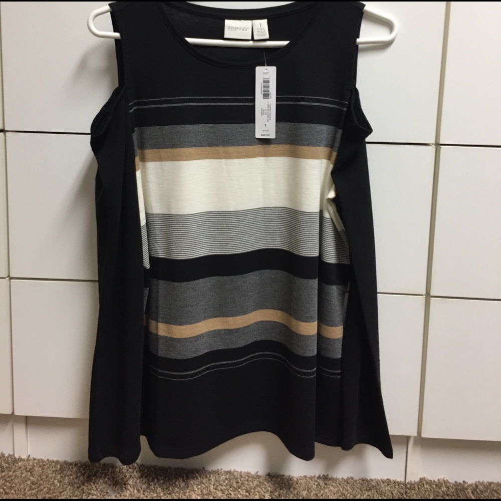 NWT cold shoulder Chico's Zenergy long sleeve top