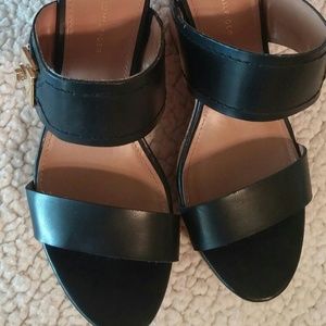FINAL REDUCTION Tommy Hilfiger black cork wedges