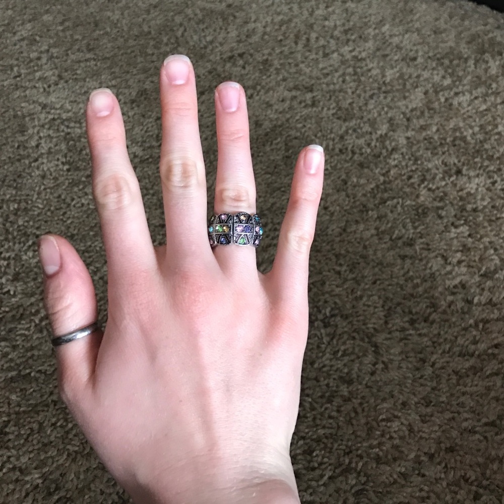 Ring - Picture 4 of 4
