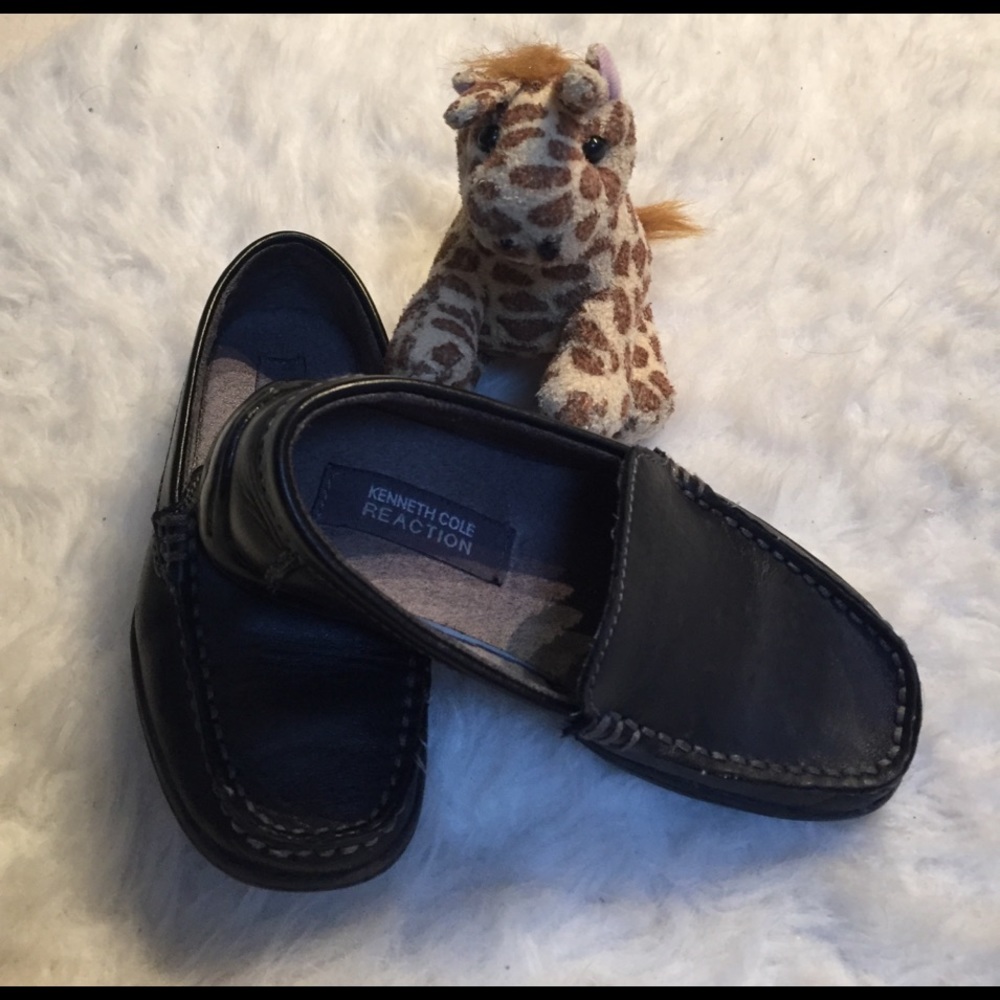 Kenneth Cole dress shoes