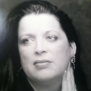 Meet your Posher, Holly