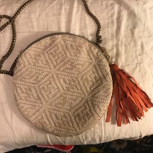 Crossbody purse