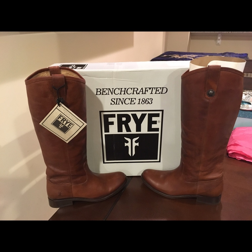 FRYE Melissa Button Boot Size 6 Cognac
