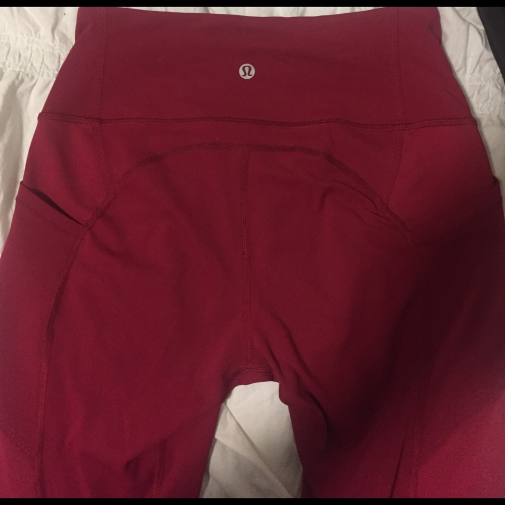 lululemon size 6 leggings, GREAT condition