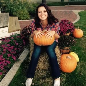 Meet your Posher, Lacy