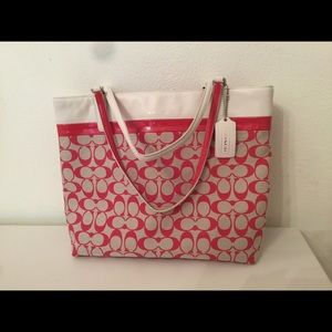 Brand new without tags Coach bag, never used!