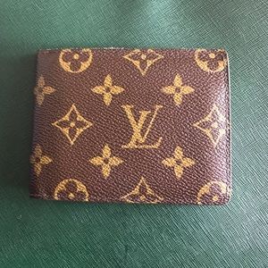Louis Vuitton Authentic wallet
