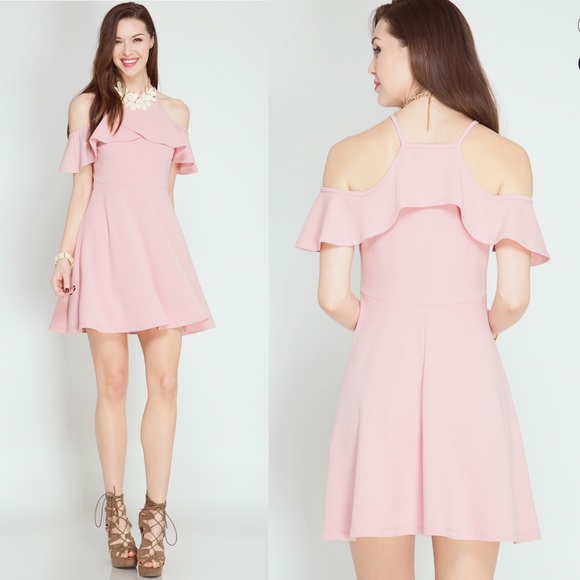 Ruffle cold shoulder dress - Picture 2 of 3