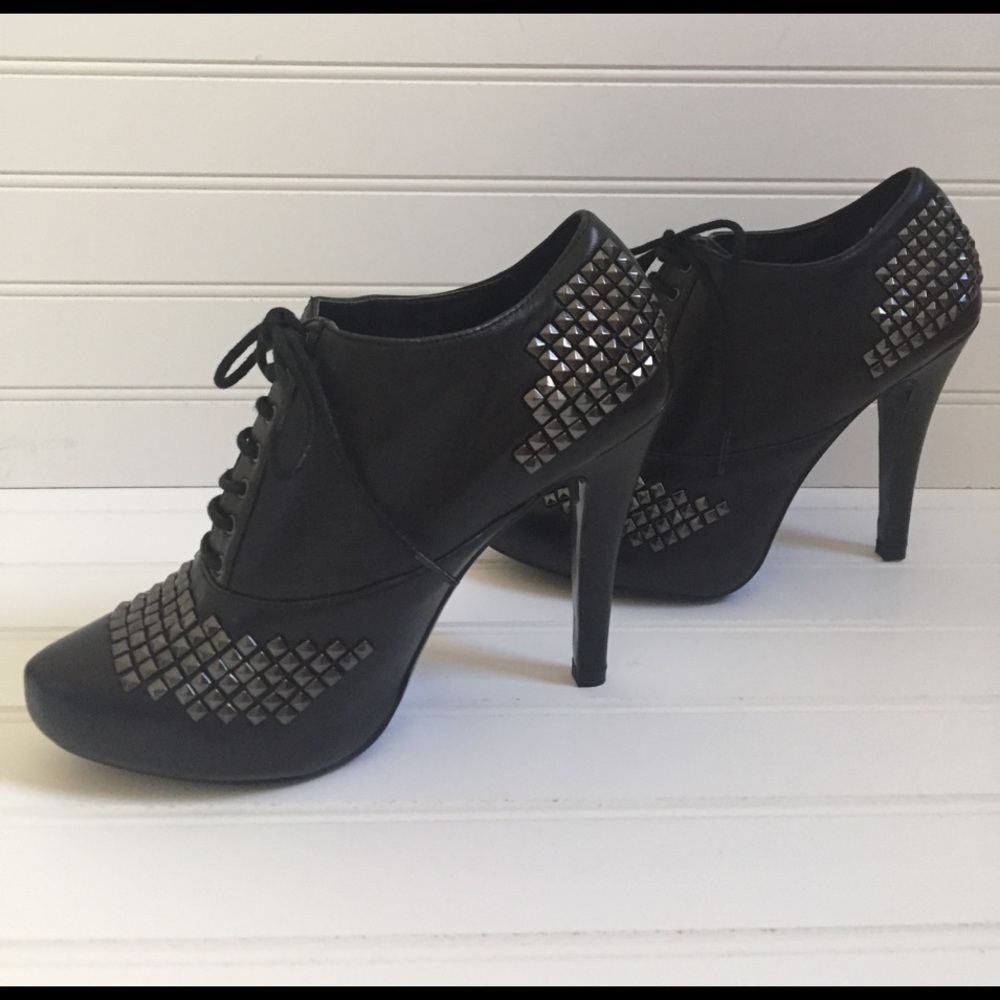 Black leather studded lace up Ankle booties heals