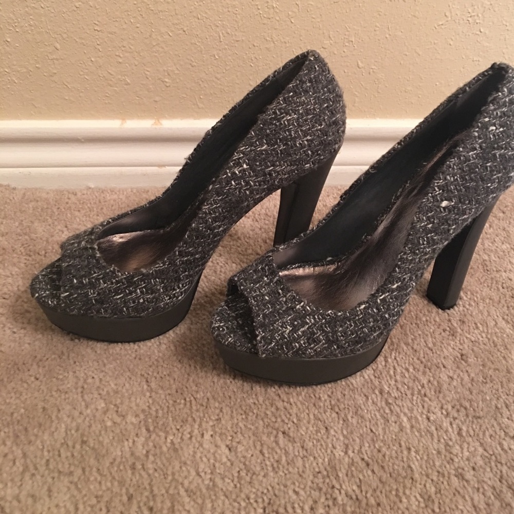 Grey/black heels
