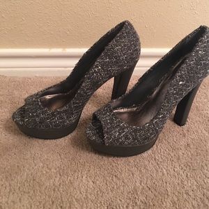 Grey/black heels