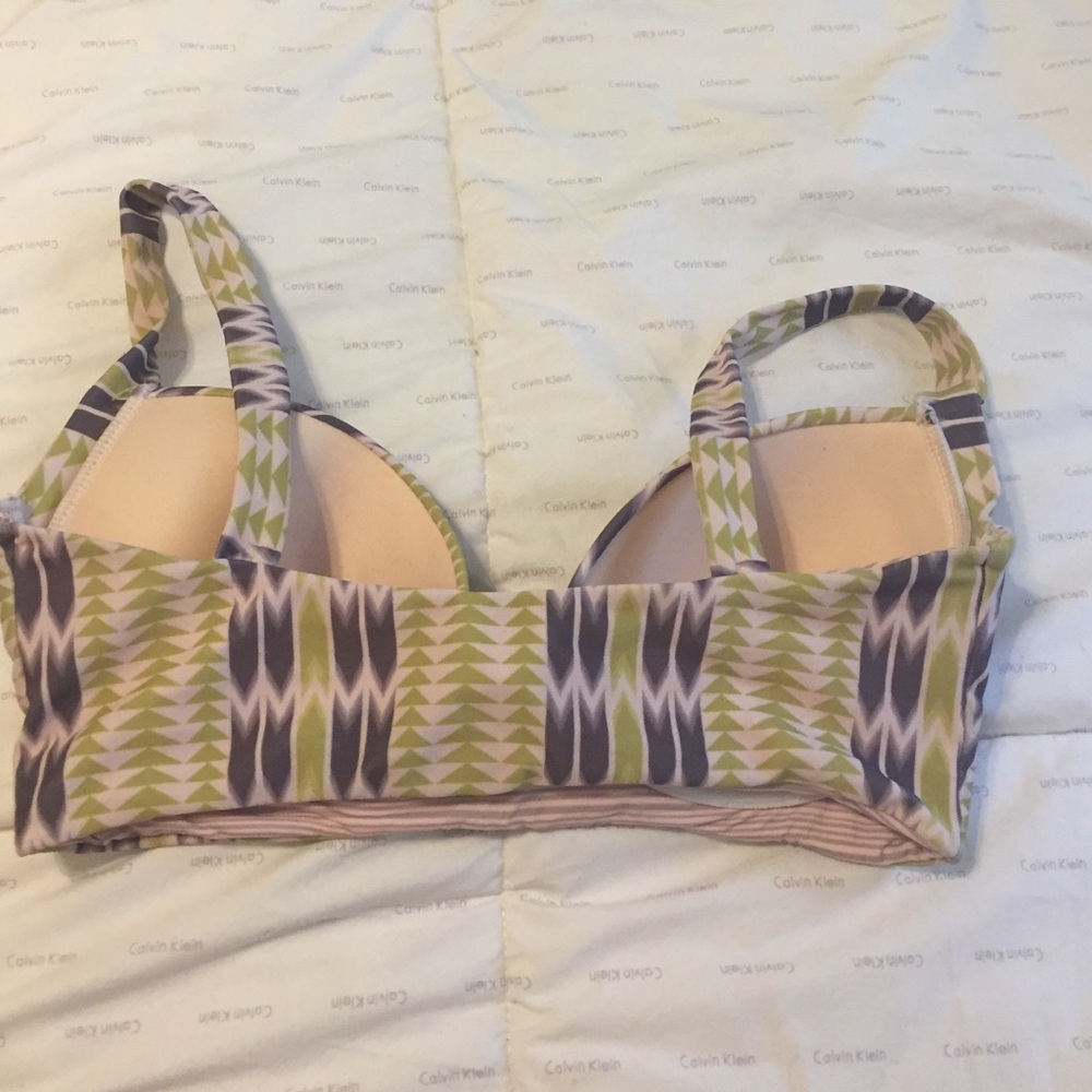 Acacia swimwear top - Picture 3 of 3