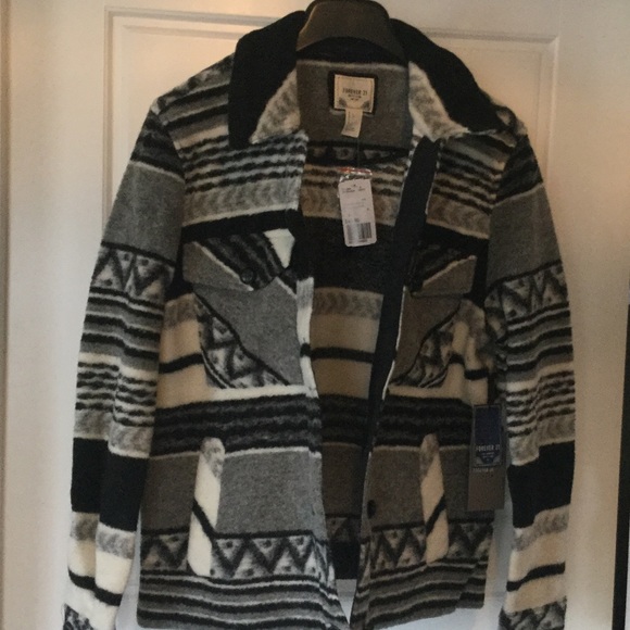 Forever 21 Jackets & Coats - Southwestern Inspired Coat Forever 21 Jackets & Coats - Southwestern Inspired Coat