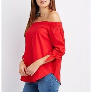🌻 Gorgeous off the shoulder top NWT 🌺
