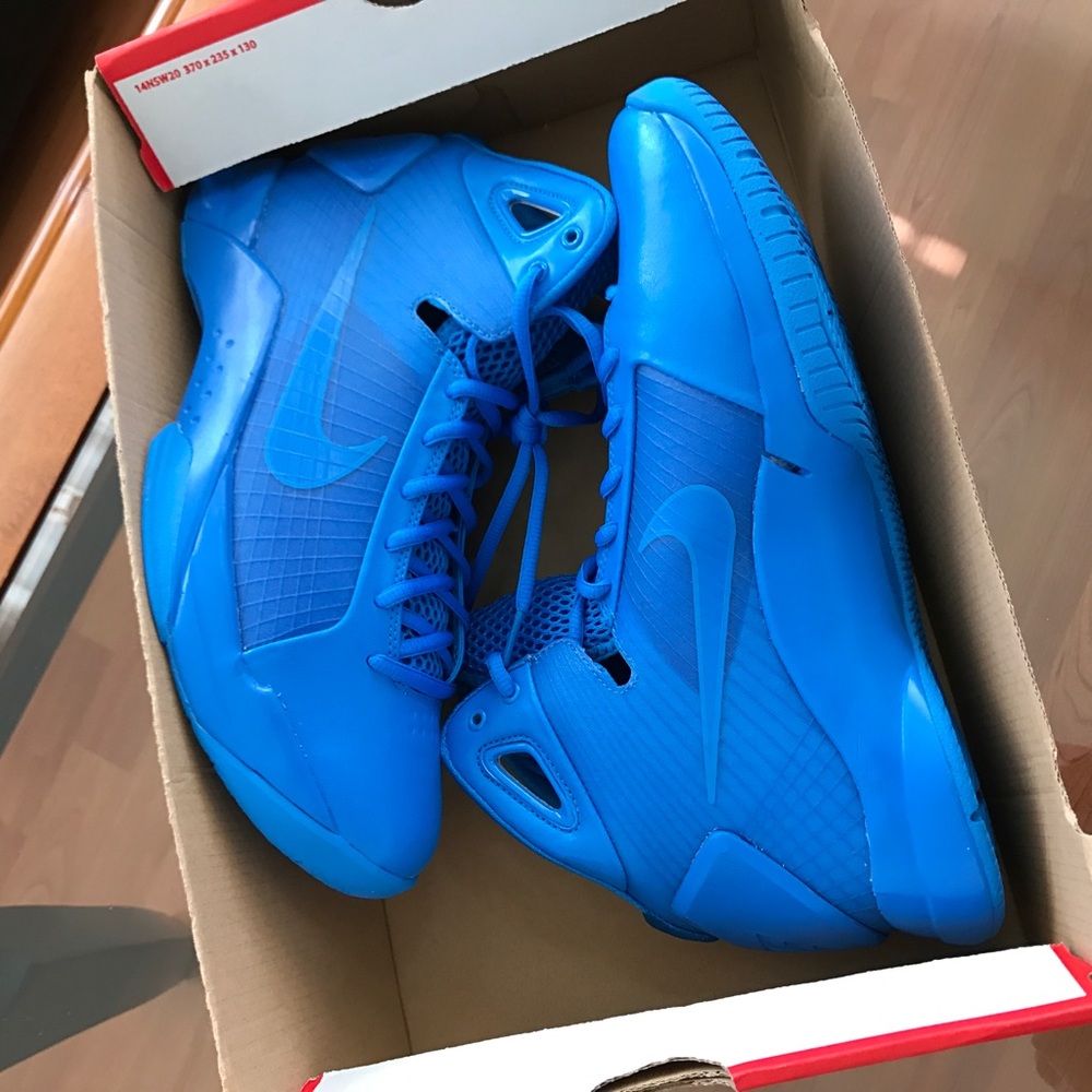 Men's Nike Hyperdunk '08 High Tops - Picture 5 of 6
