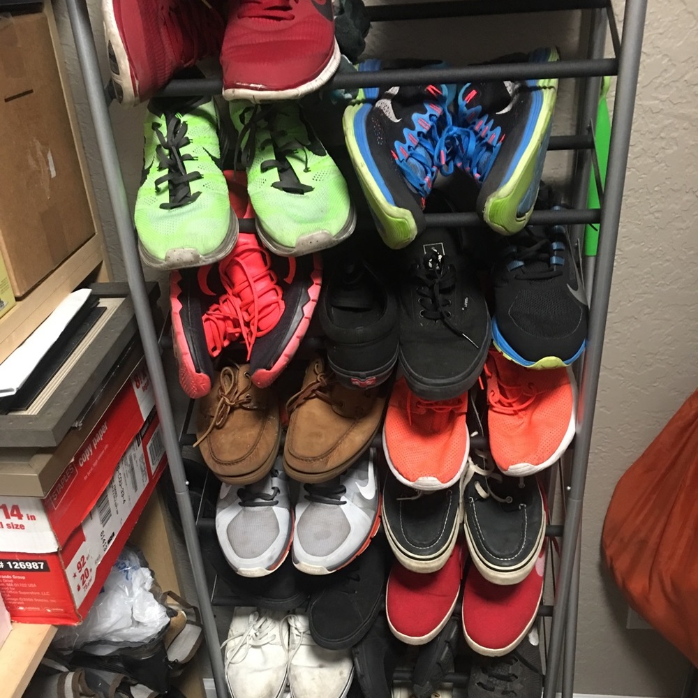 Nike - Picture 2 of 2