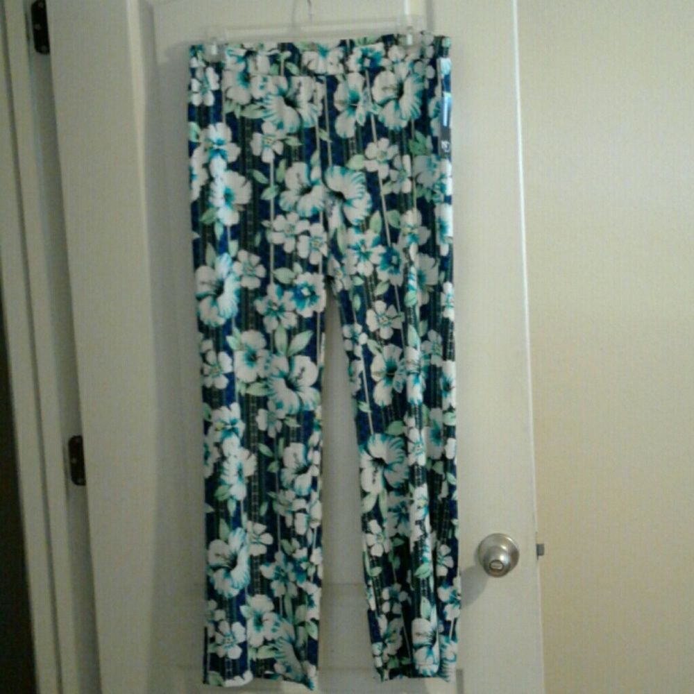 Nwt New Directions pretty floral pants PL