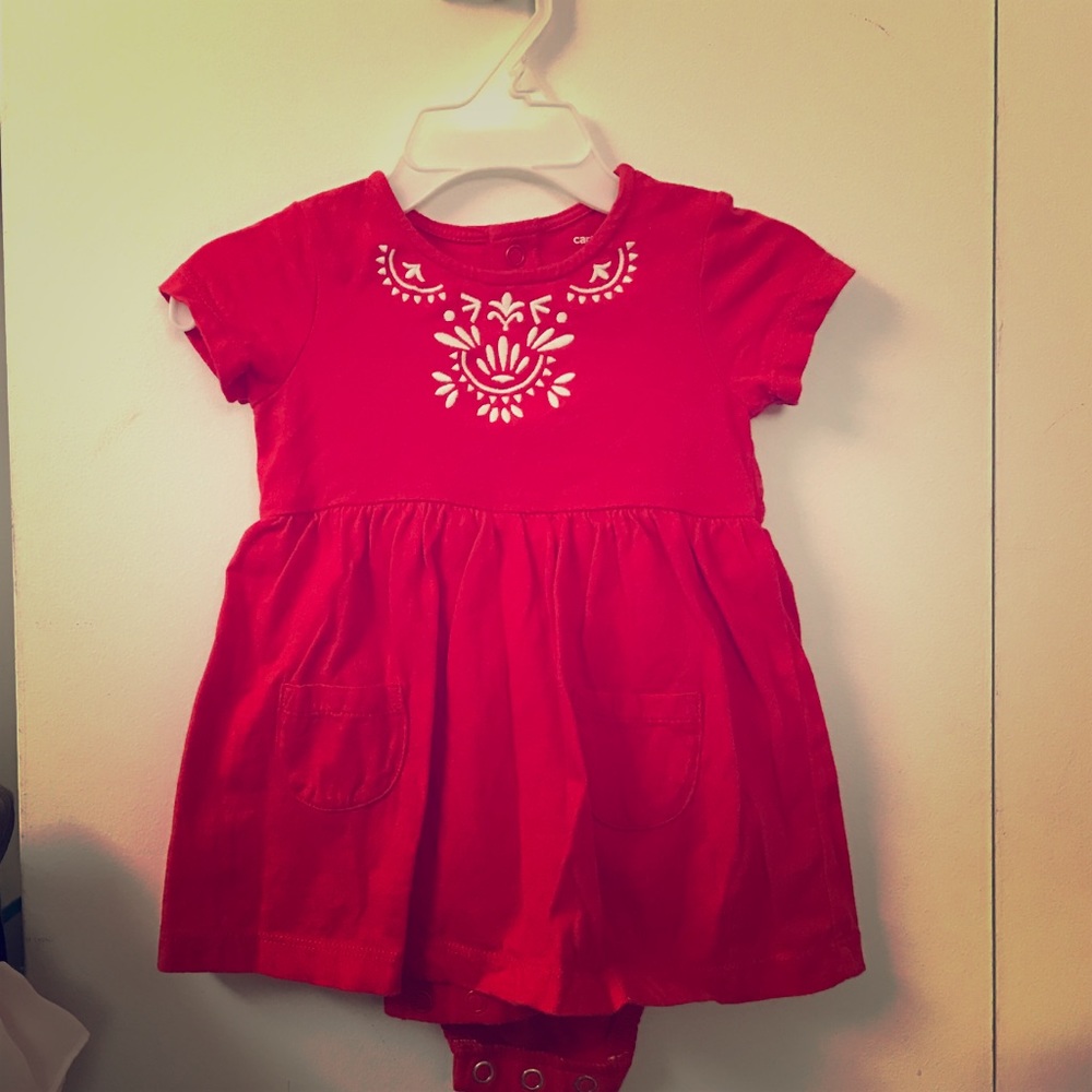 Super cute "little red dress"!