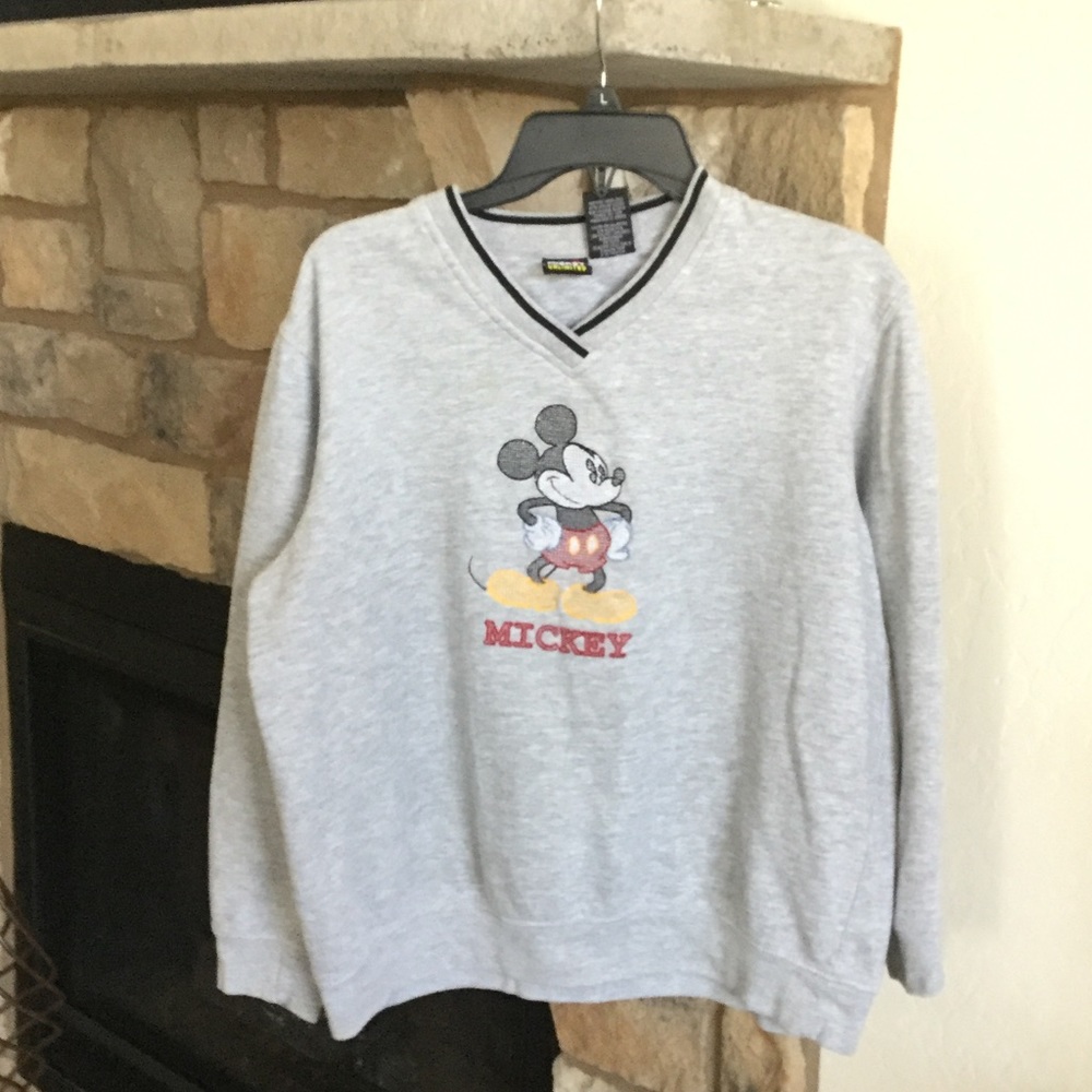 Disney sweat shirt