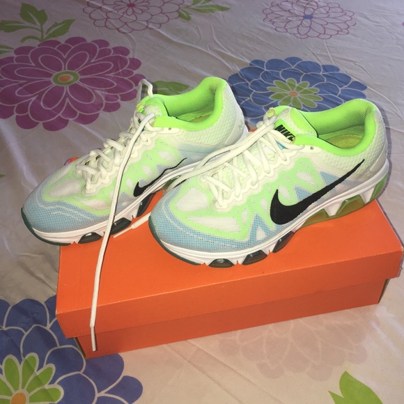 Nike sneakers - Picture 1 of 1