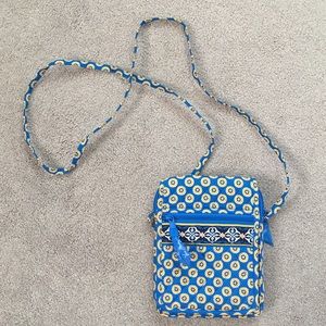 ⭐️ SALE ⭐️ Vera Bradley cross body purse wallet