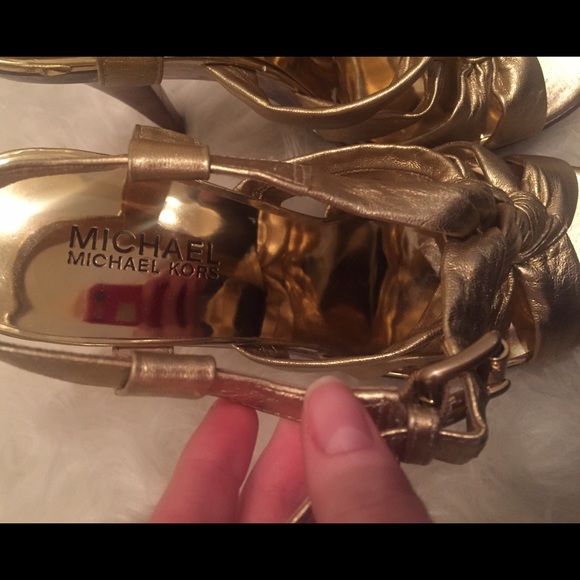 Michael Kors High Heels Brand New in box - Picture 2 of 2