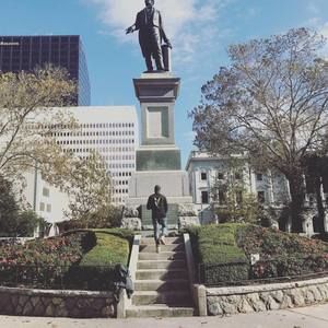 Meet your Posher, Carlyle