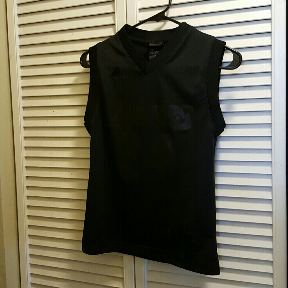 Addidas boys jersey.
