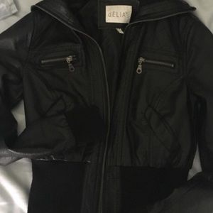 dELiAs leather jacket