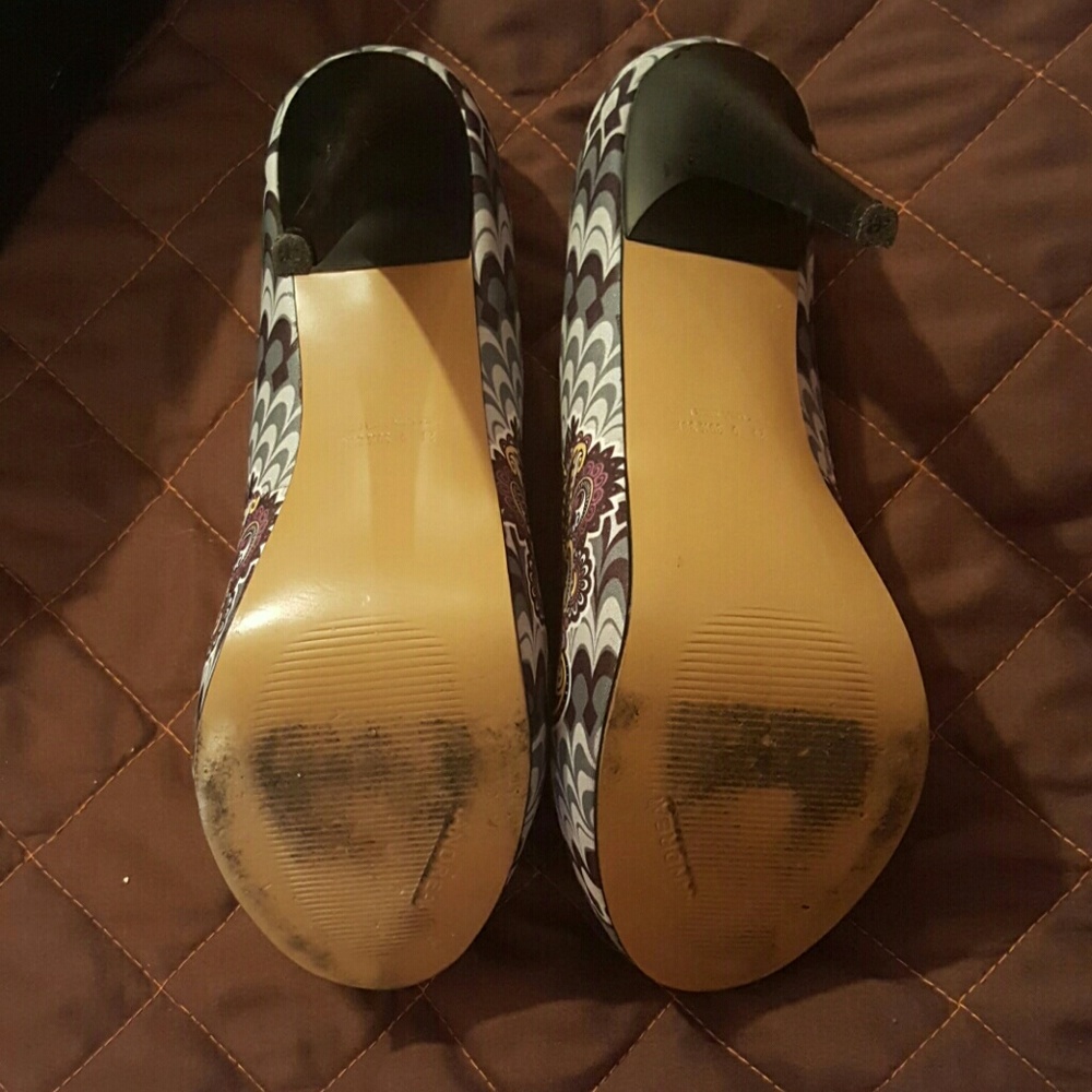 High heels - Picture 4 of 4