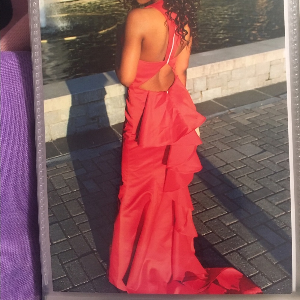 Red prom dress
