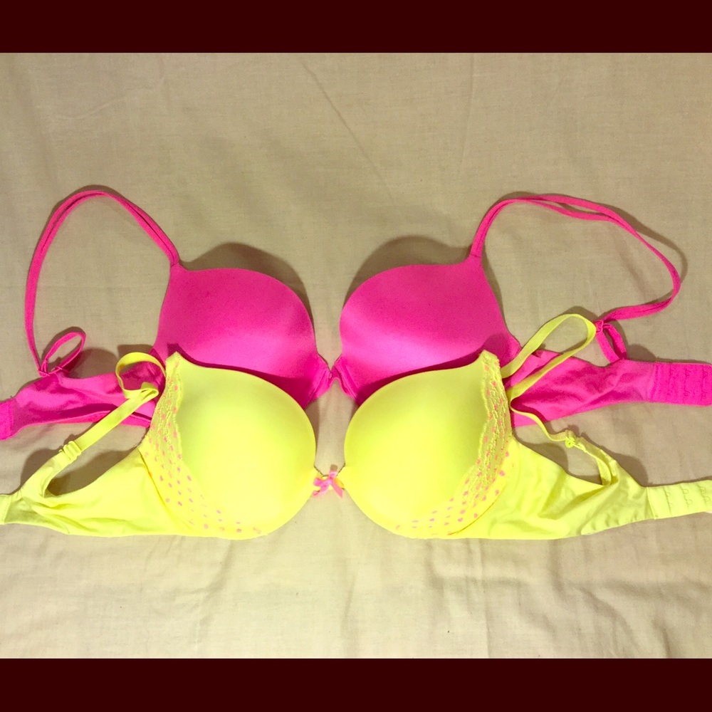 Bundle w/ 2 Victorias Secret Bra's