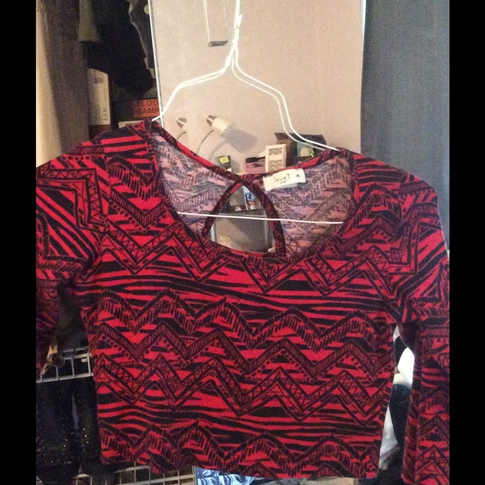 Crop top