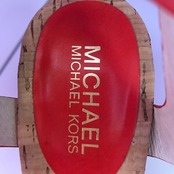 Beautiful mk orange perfect for the summer - Picture 2 of 4