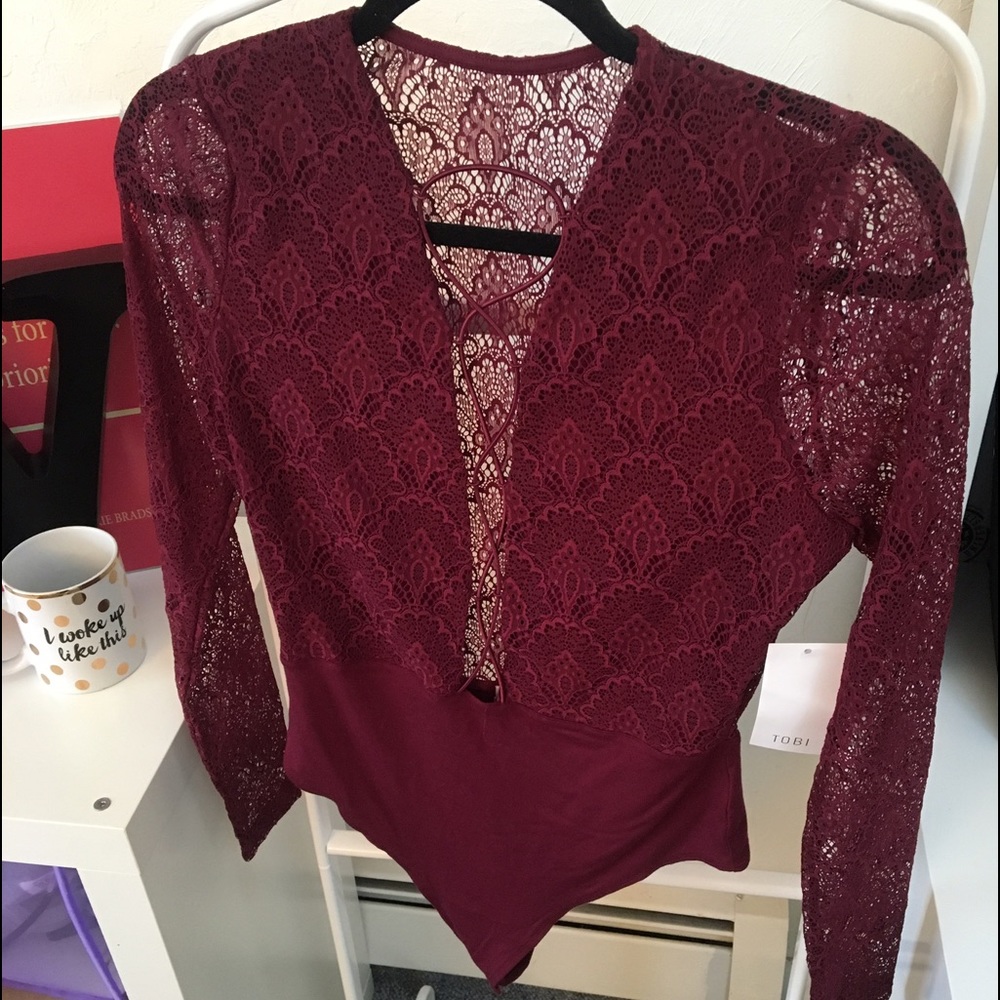 Maroon lace up TOBI bodysuit